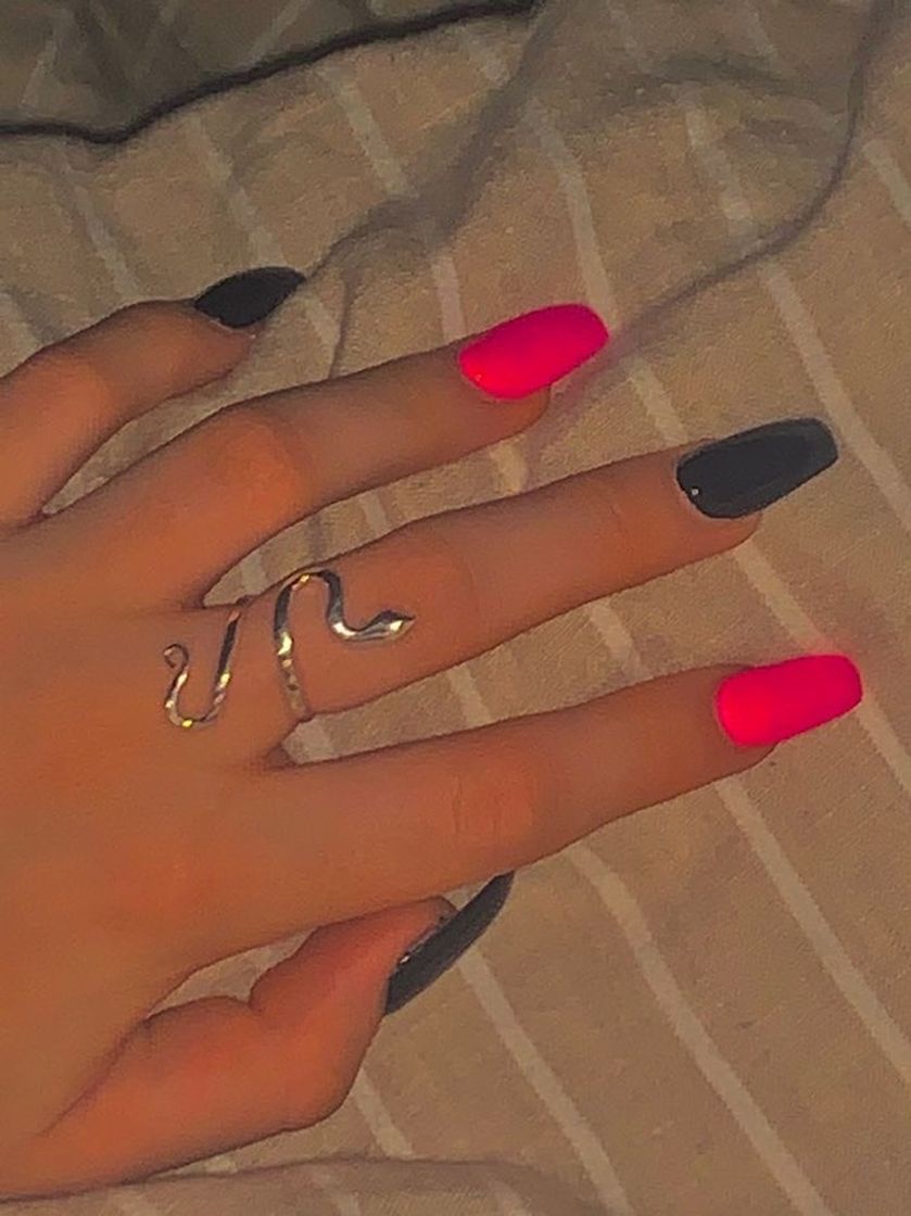 Fashion Unhas pink e black 🌸♠️