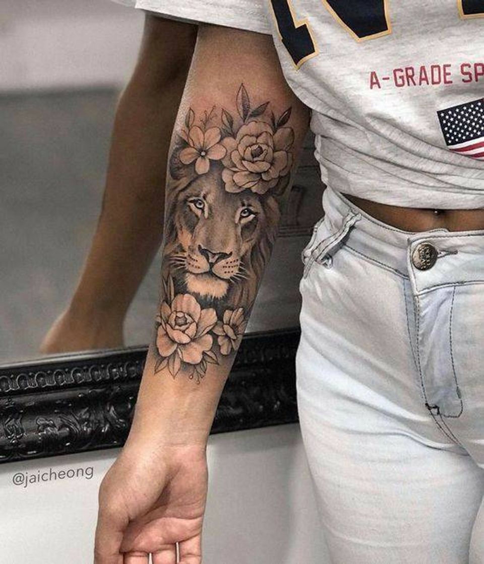 Social Tatuagem feminina 