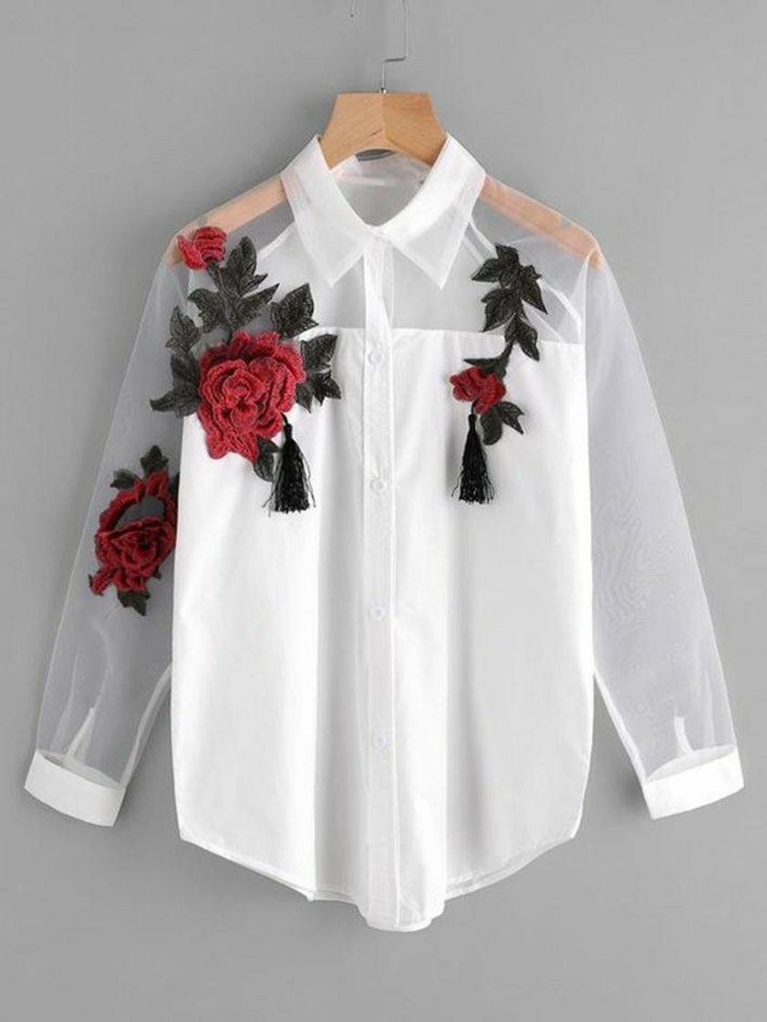 Fashion blusa branca com rosas