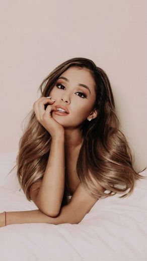 Ariana Grande ✨