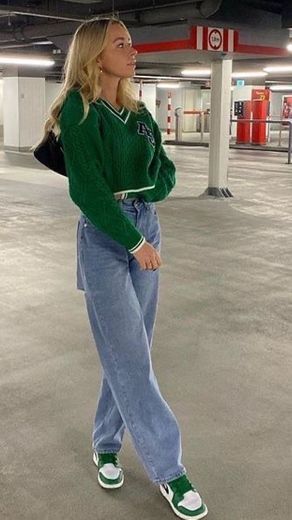 Outfit green