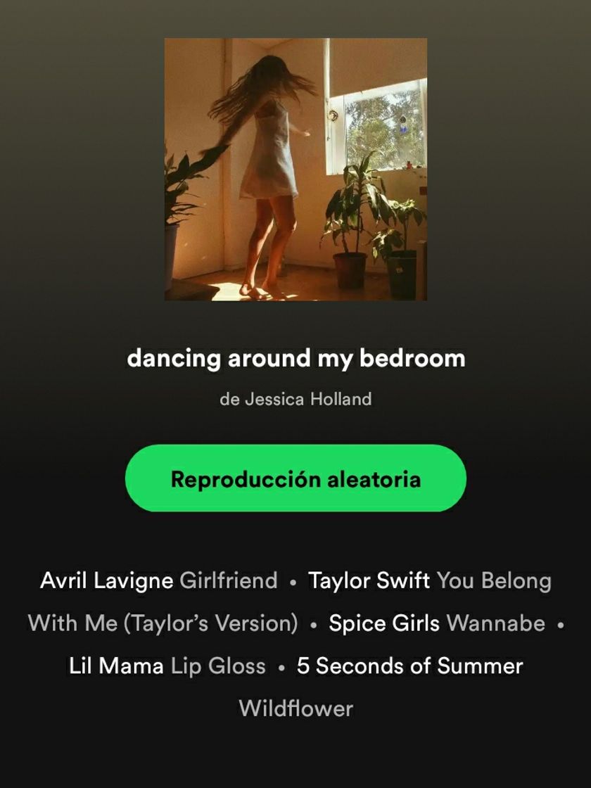 Canción Dancing around my bedroom