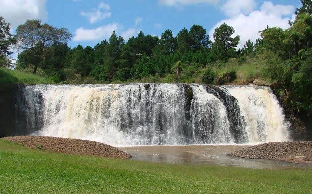 Place Cachoeira Véu da Noiva