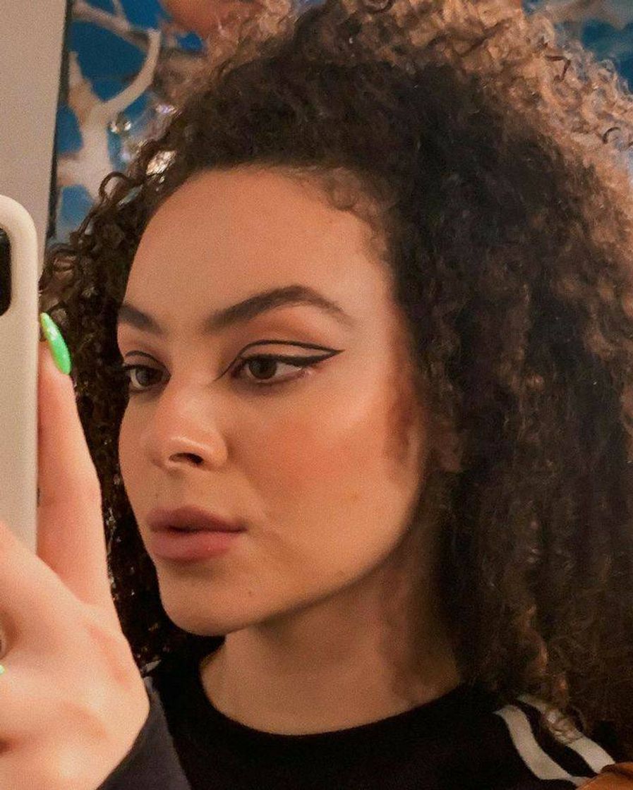 Social Eyeliner 