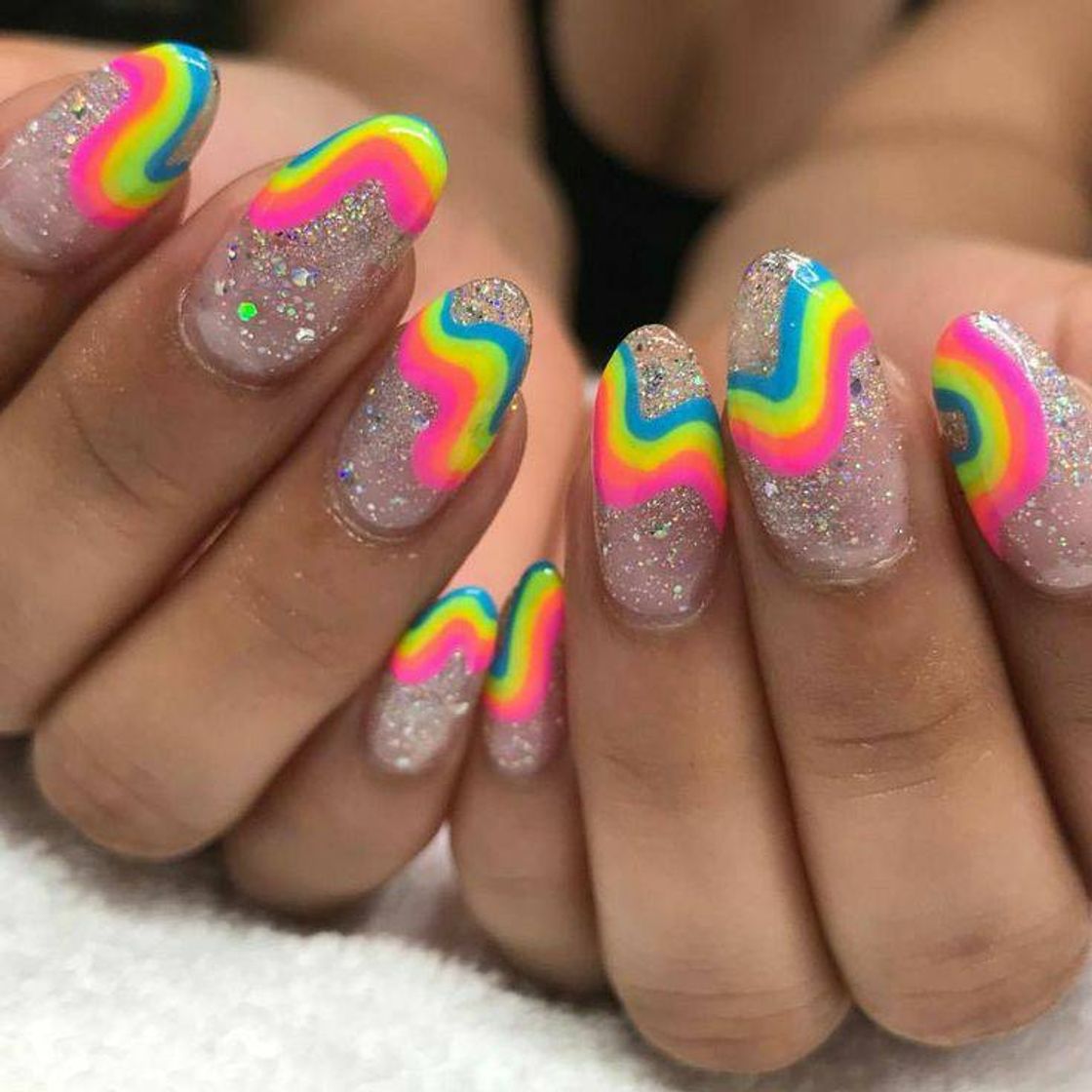 Fashion Colored nails