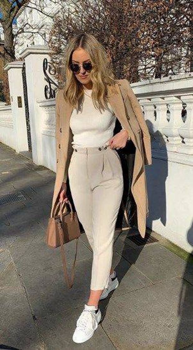 Social Oufits con tapado 
