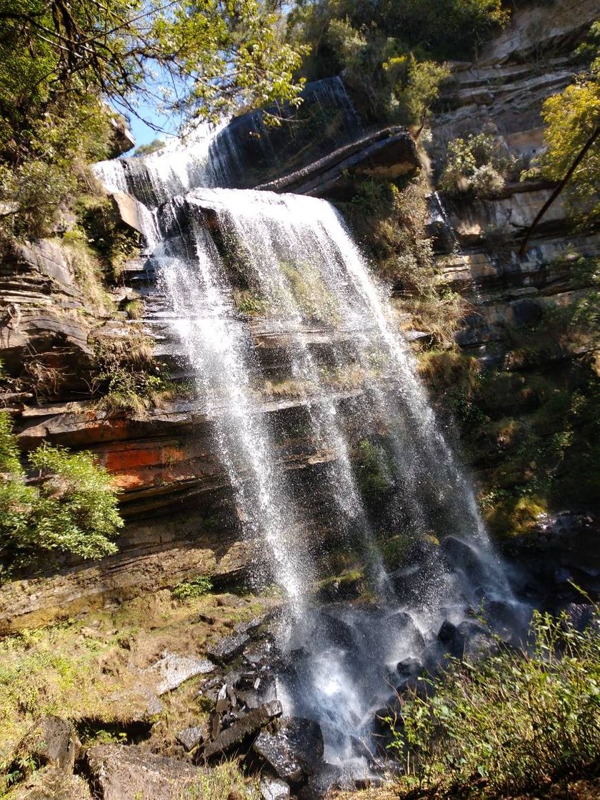 Lugar Gruta E Cachoeira do Índio