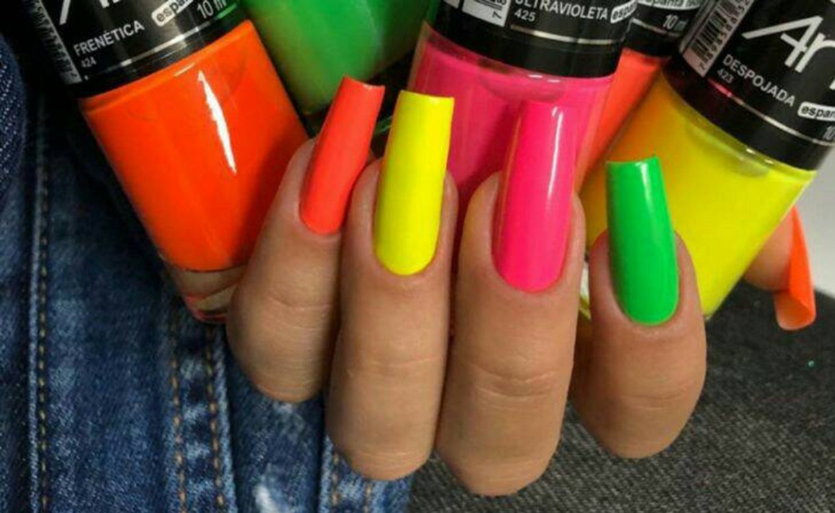 Moda Unhas neon