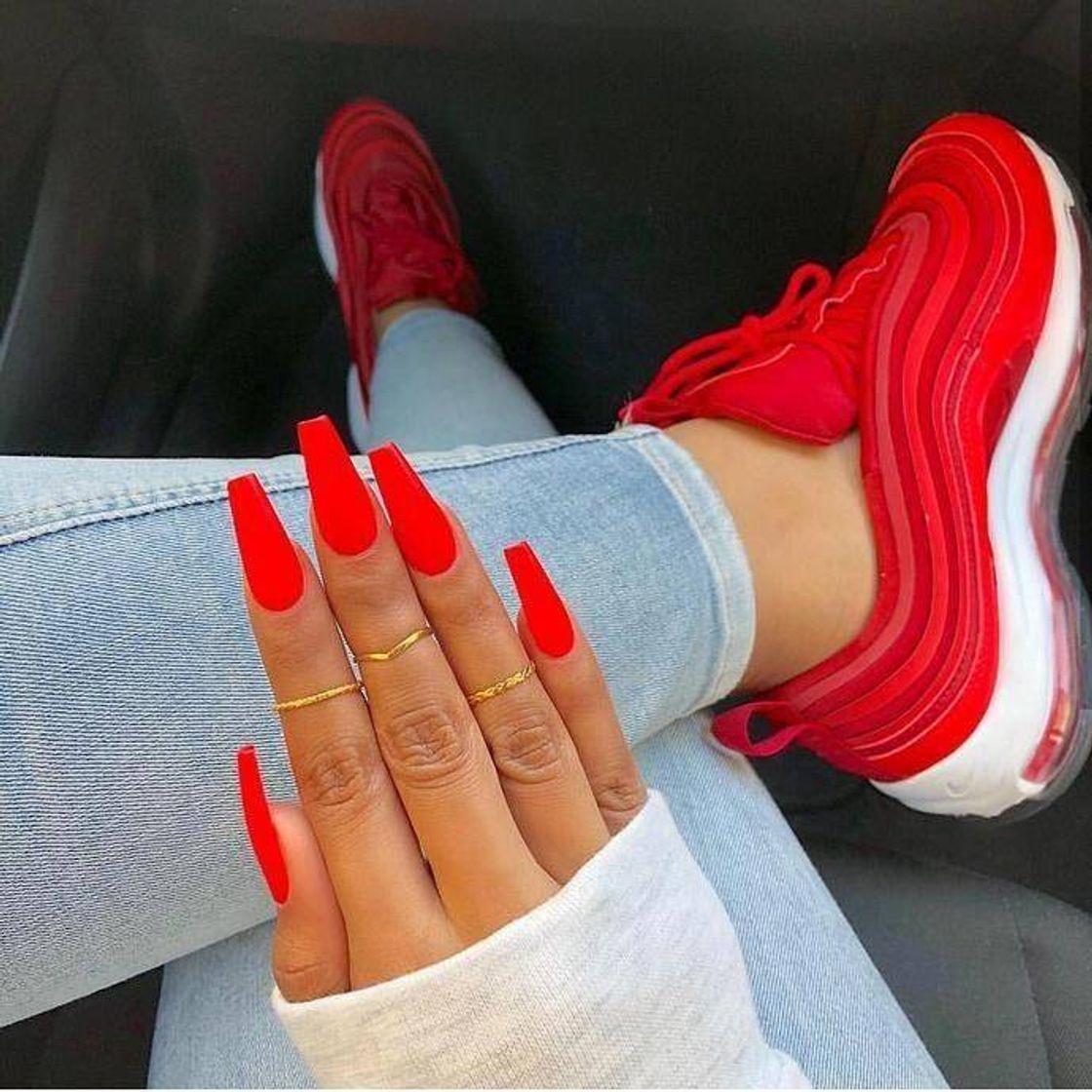 Fashion Red ❤️