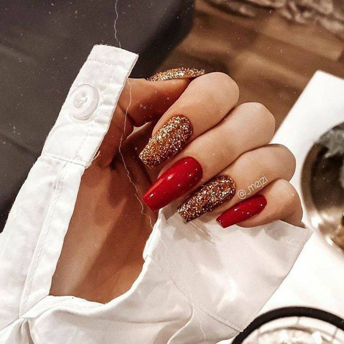 Fashion Christmas Nail Ideas