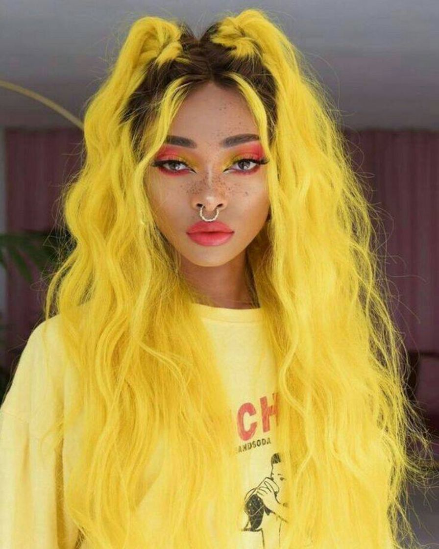 Fashion Ideia de Cabelo grande amarelo 