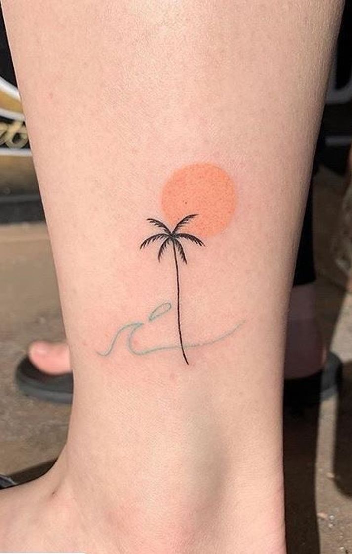 Fashion palm tattoo