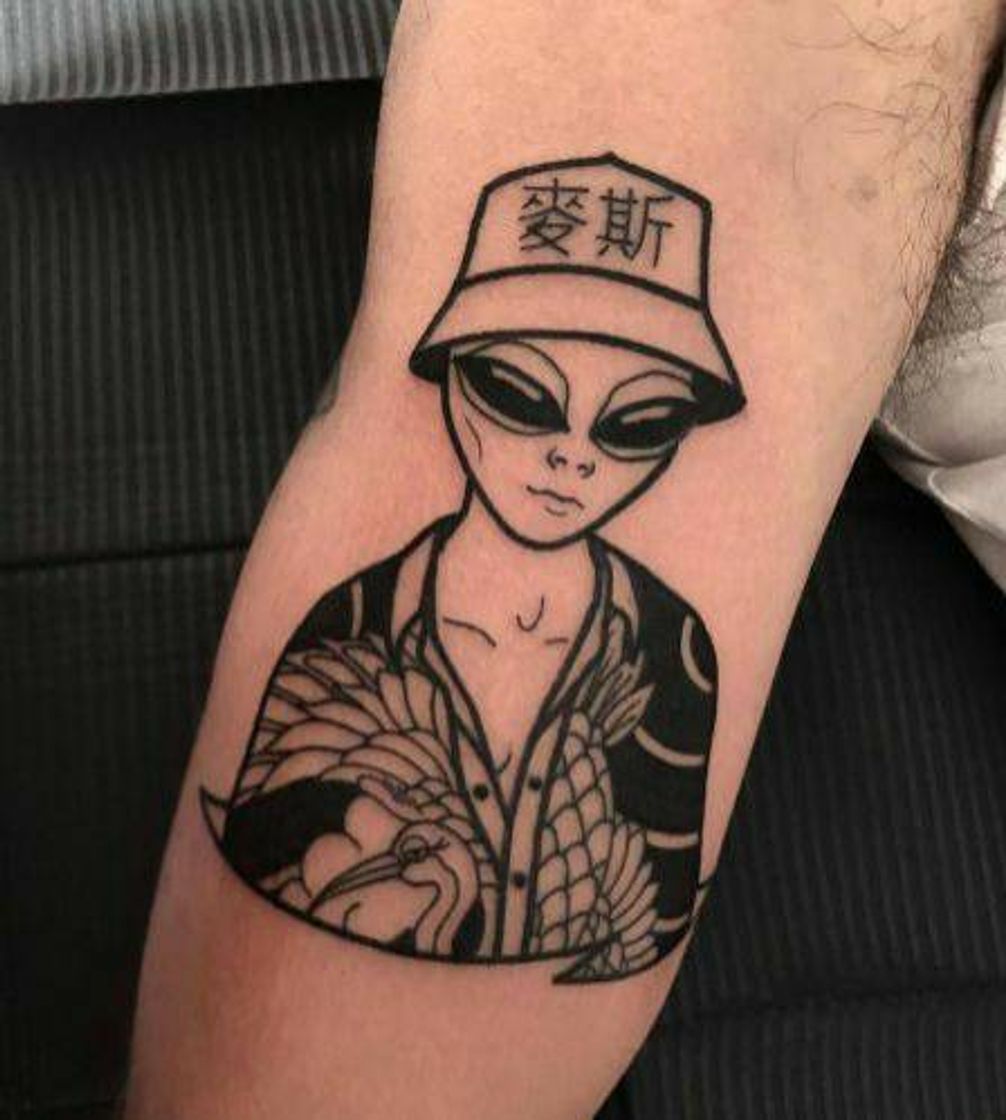 Moda #Tattoo #Alien