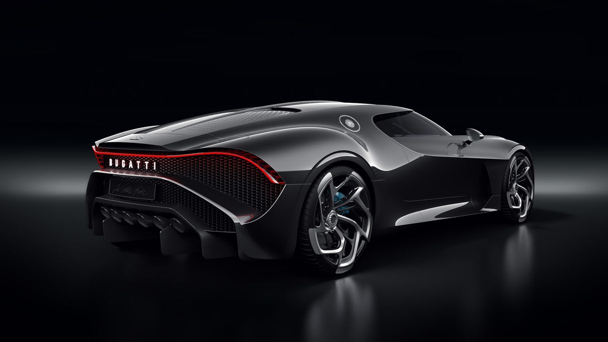 Moda Bugatti La Voiture Noire 