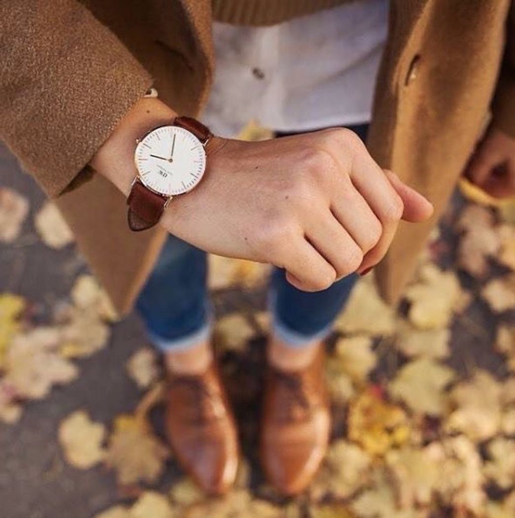 Social Daniel Wellington - Reloj analógico para mujer de cuero