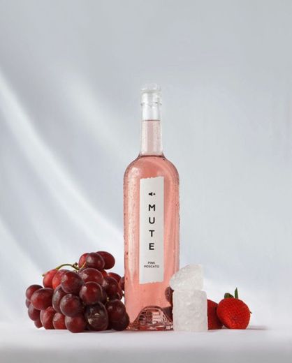 MUTE WINE- Barefoot Pink Moscato, 750 mL: Grocery & Gourmet 