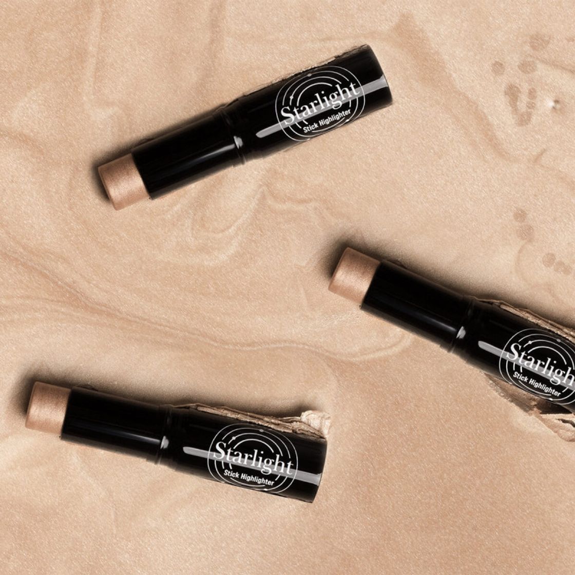 Social Starlight Stick Highlighter - Inglot Portugal - Maquilhagem Profissional