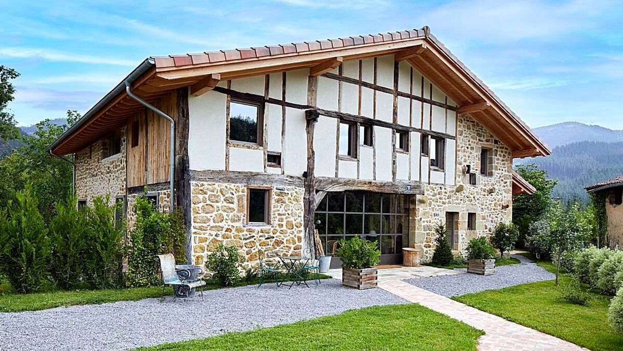 Place OAR cottage (Garai)
