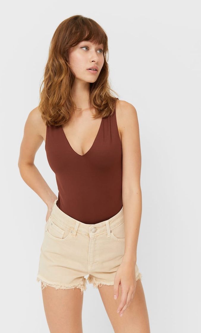 Social Body cuello pico Marrón