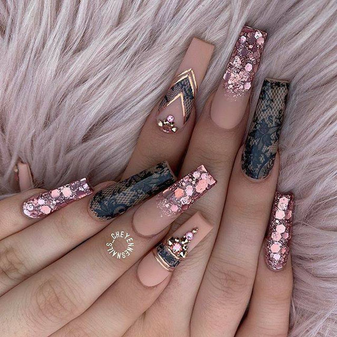 Moda Renda preta com glitter rosa🥰