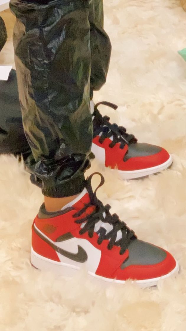 Social Air Jordan 1 Mid Chicago Toe 554724-069 - Talla 45
