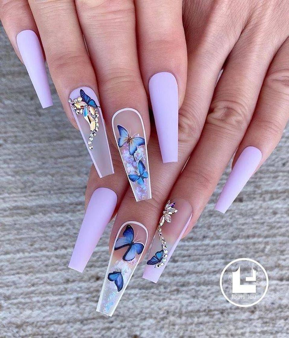 Moda Unhas com decoração de borboletas