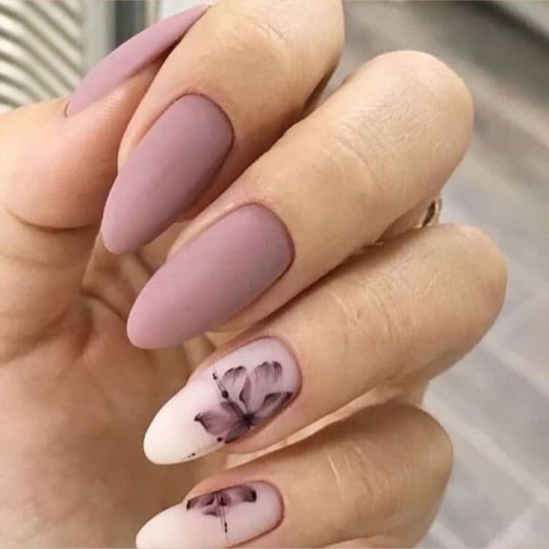 Moda Unhas foscas , lindas e delicadas 🌹🌸