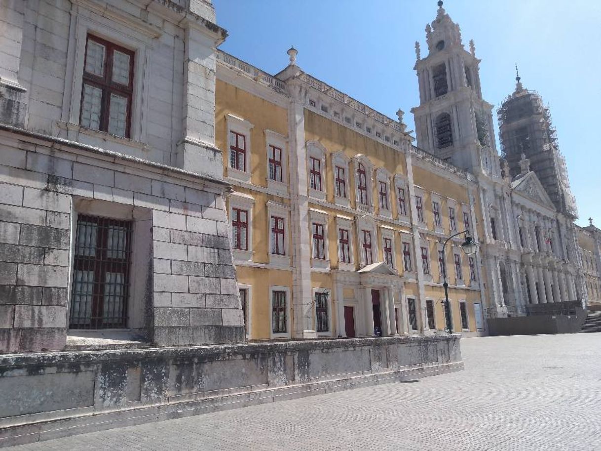 Lugar Mafra National Palace