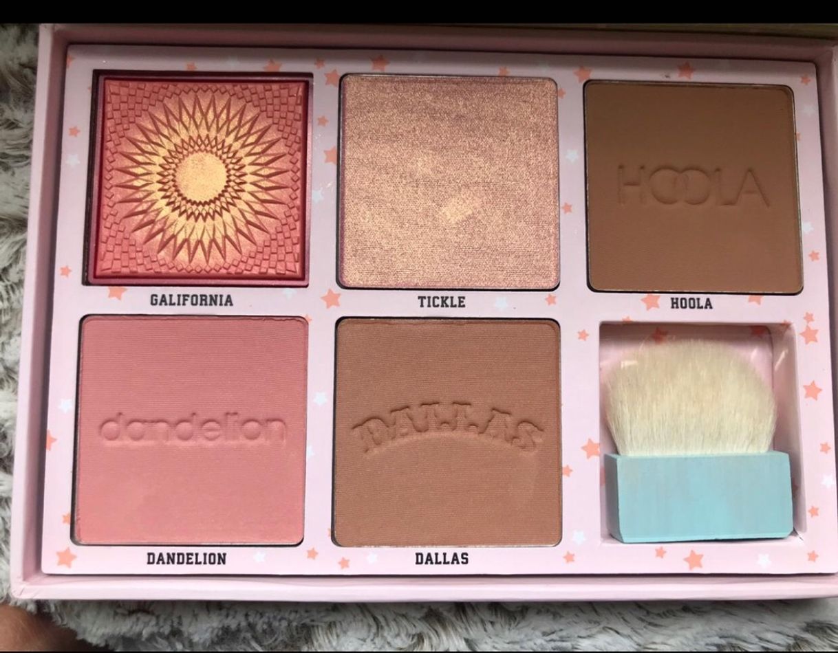 Paleta de Cheeklers de Benefit, color rosa