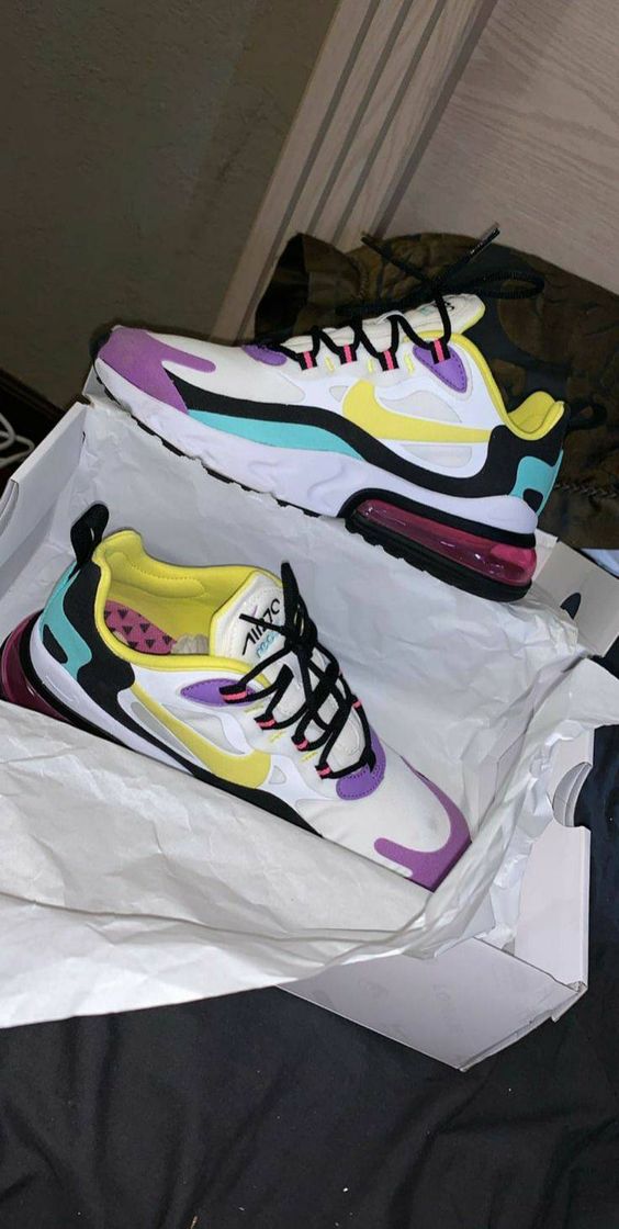 Moda Air Max 270 React