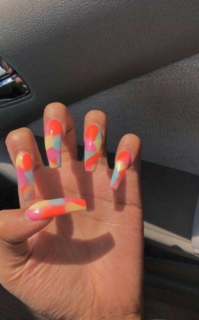 Fashion nails