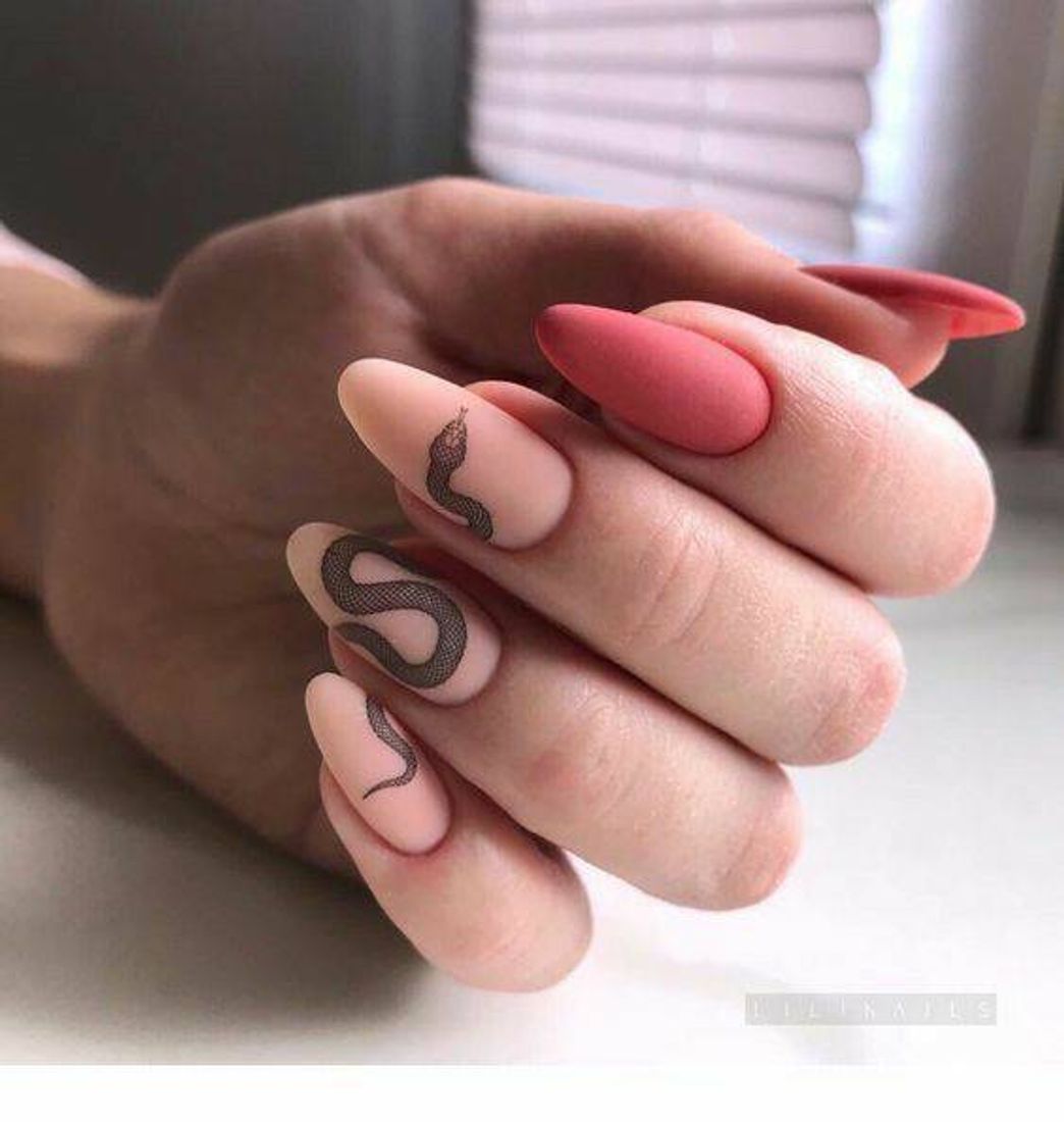 Fashion nails