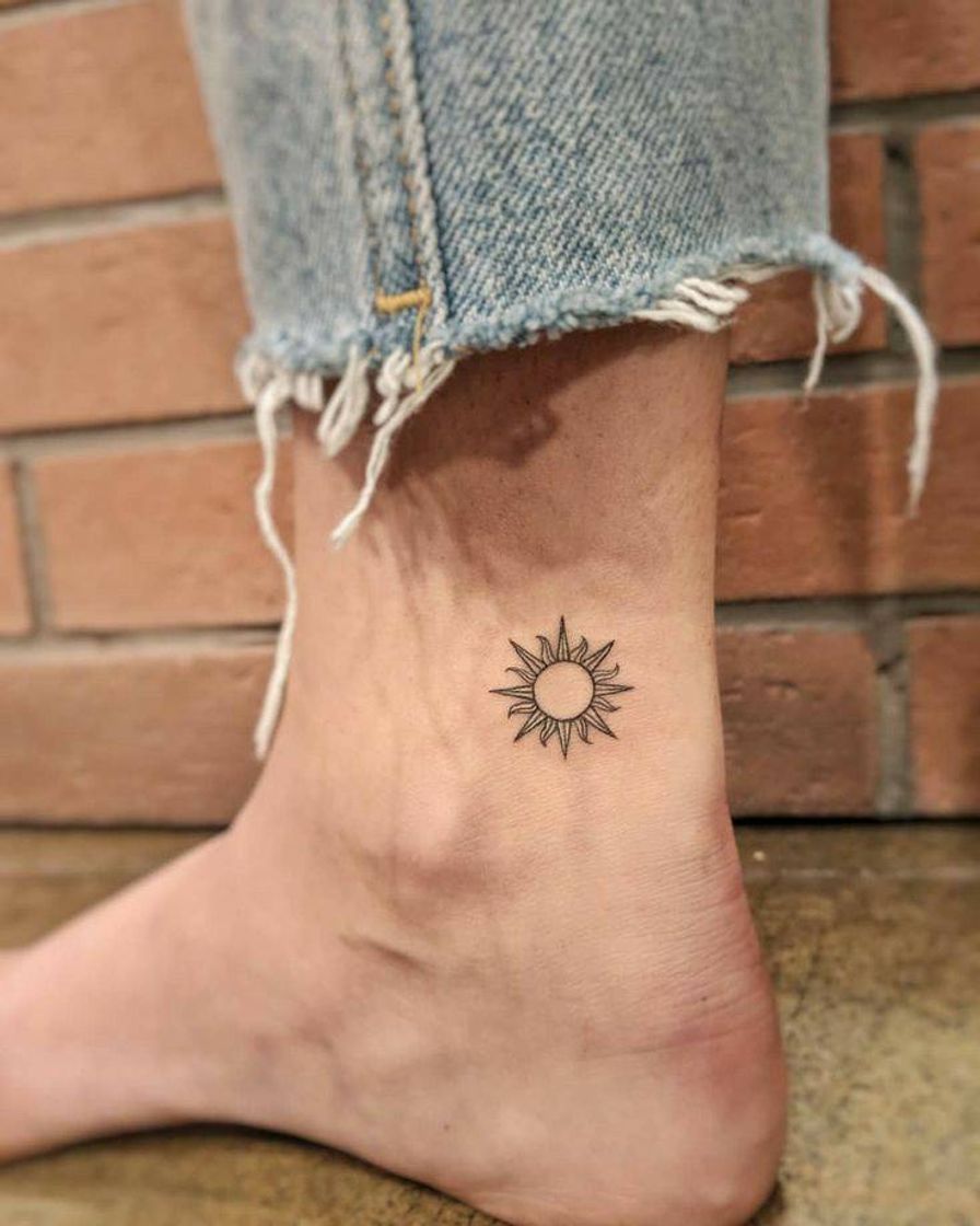 Moda tatuagem - sol