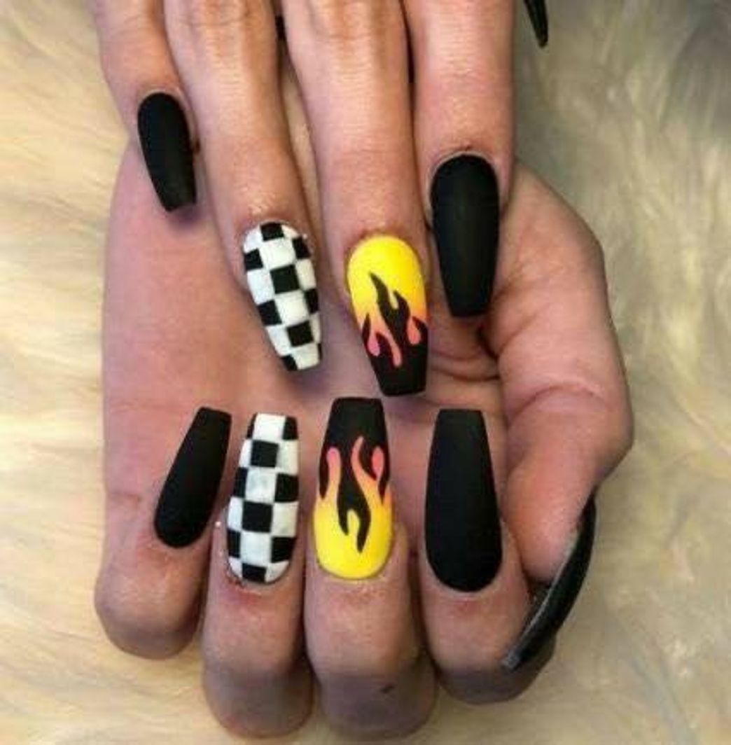 Fashion Unhas fire aesthetic 🖤🔥