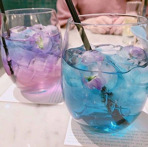 Drinks coloridos e em camadas - Bebidas Famosas - Blog