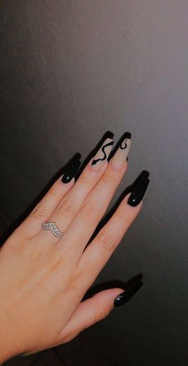 Nails snake