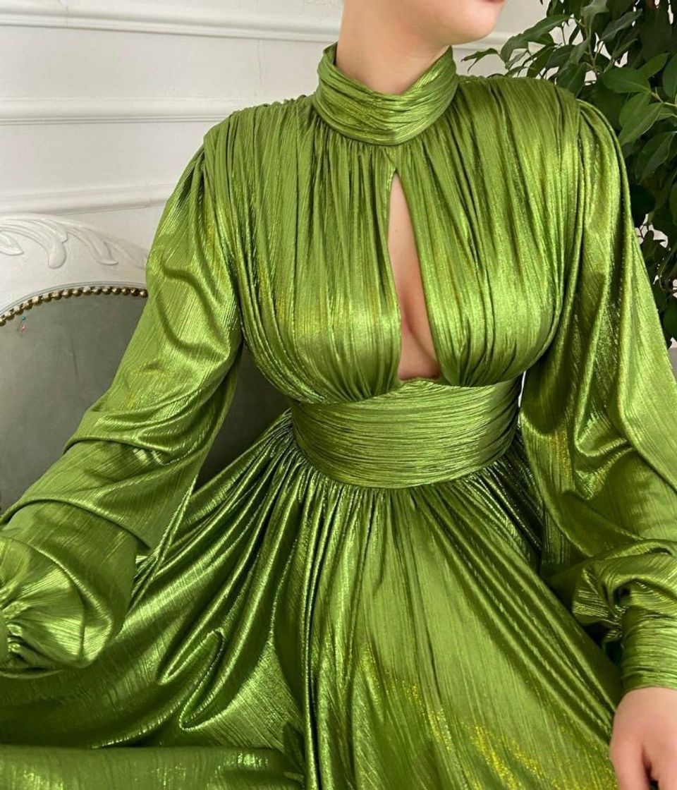 Fashion 🛍  Vestido verde glamour