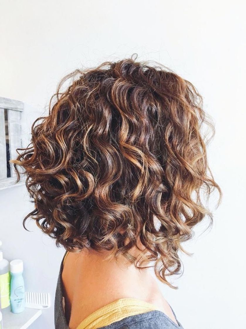 Fashion Short wavy hair 