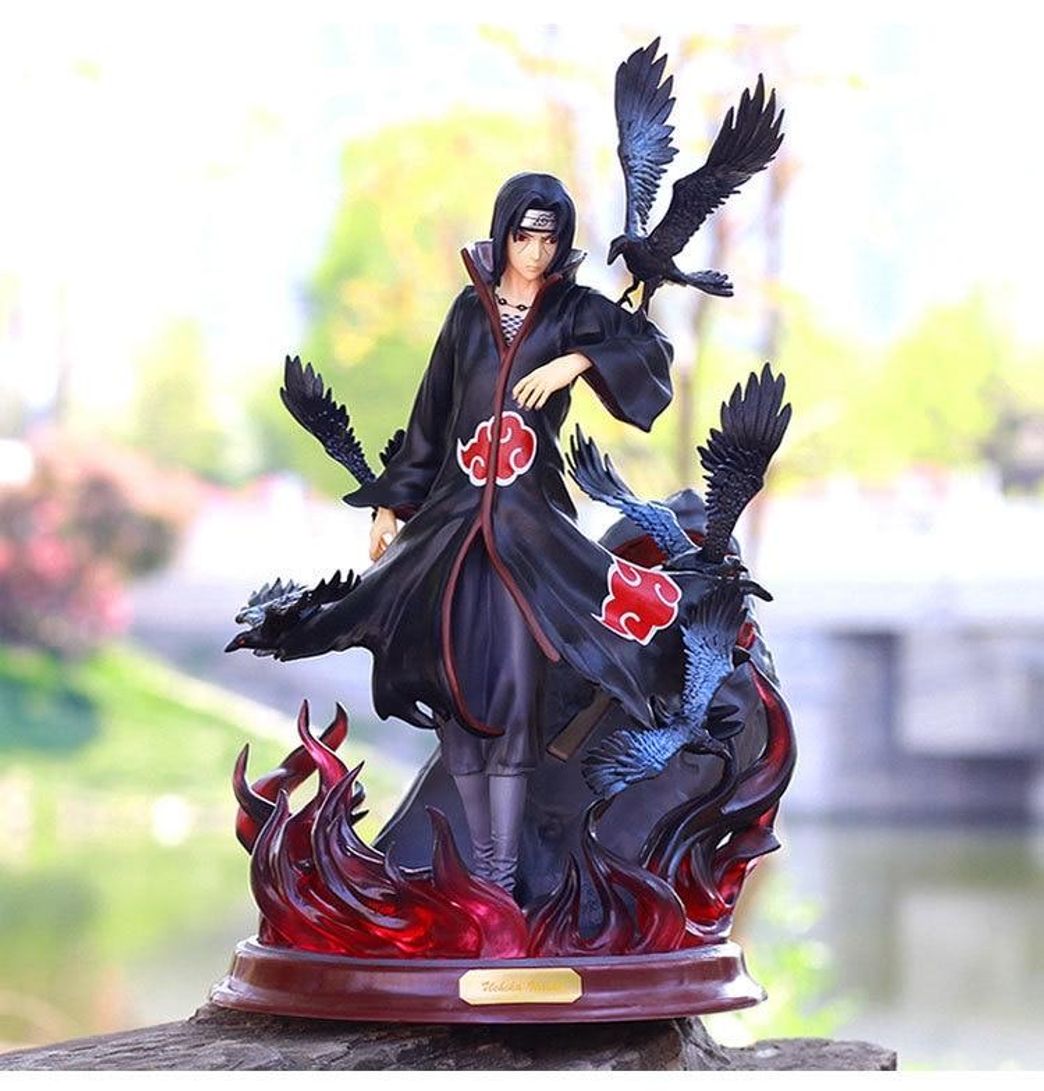 Social Itachi Figure