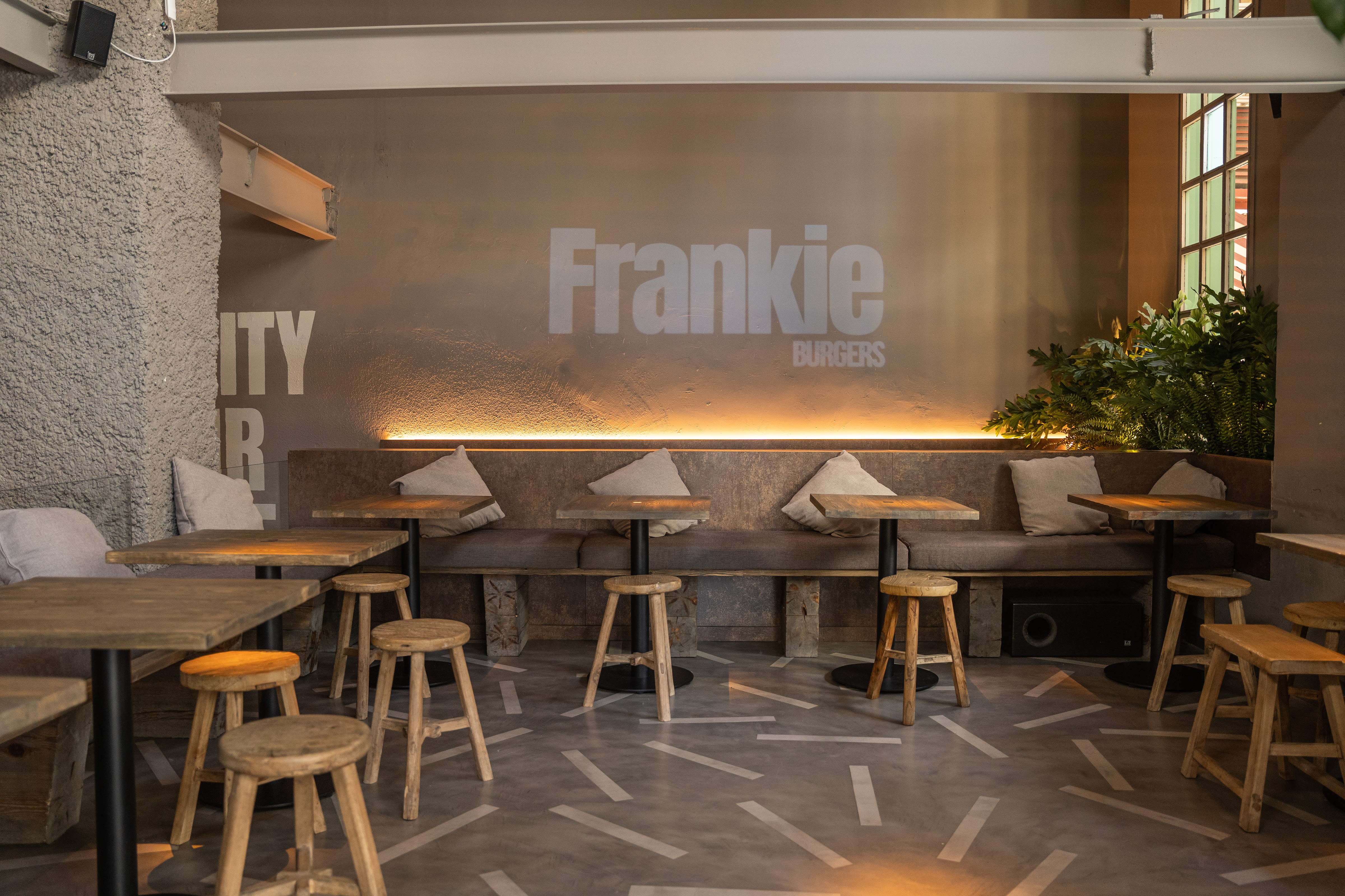 Restaurantes Hamburguesería Frankie Burgers | Espronceda Madrid