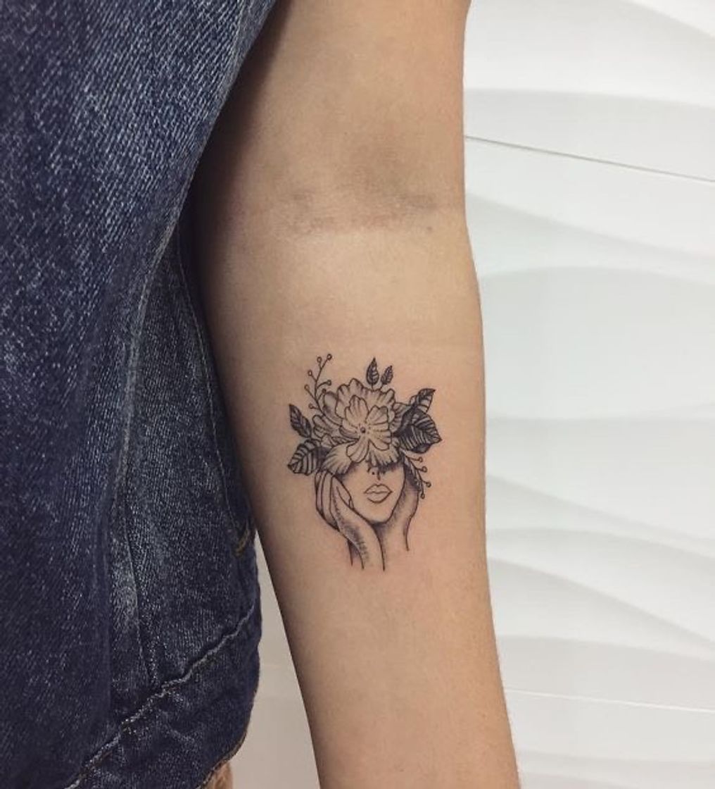 Moda tatuagens pequenas 