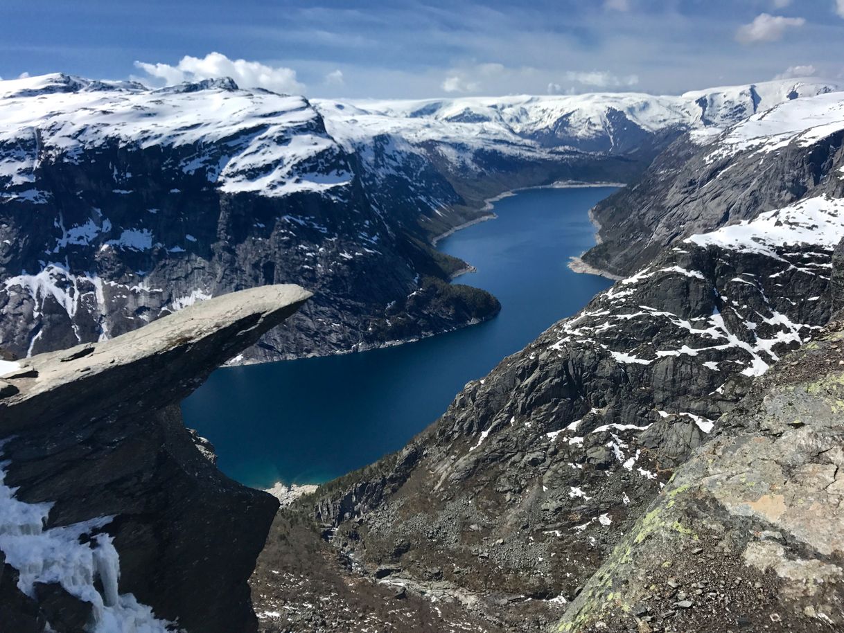 Lugar Trolltunga