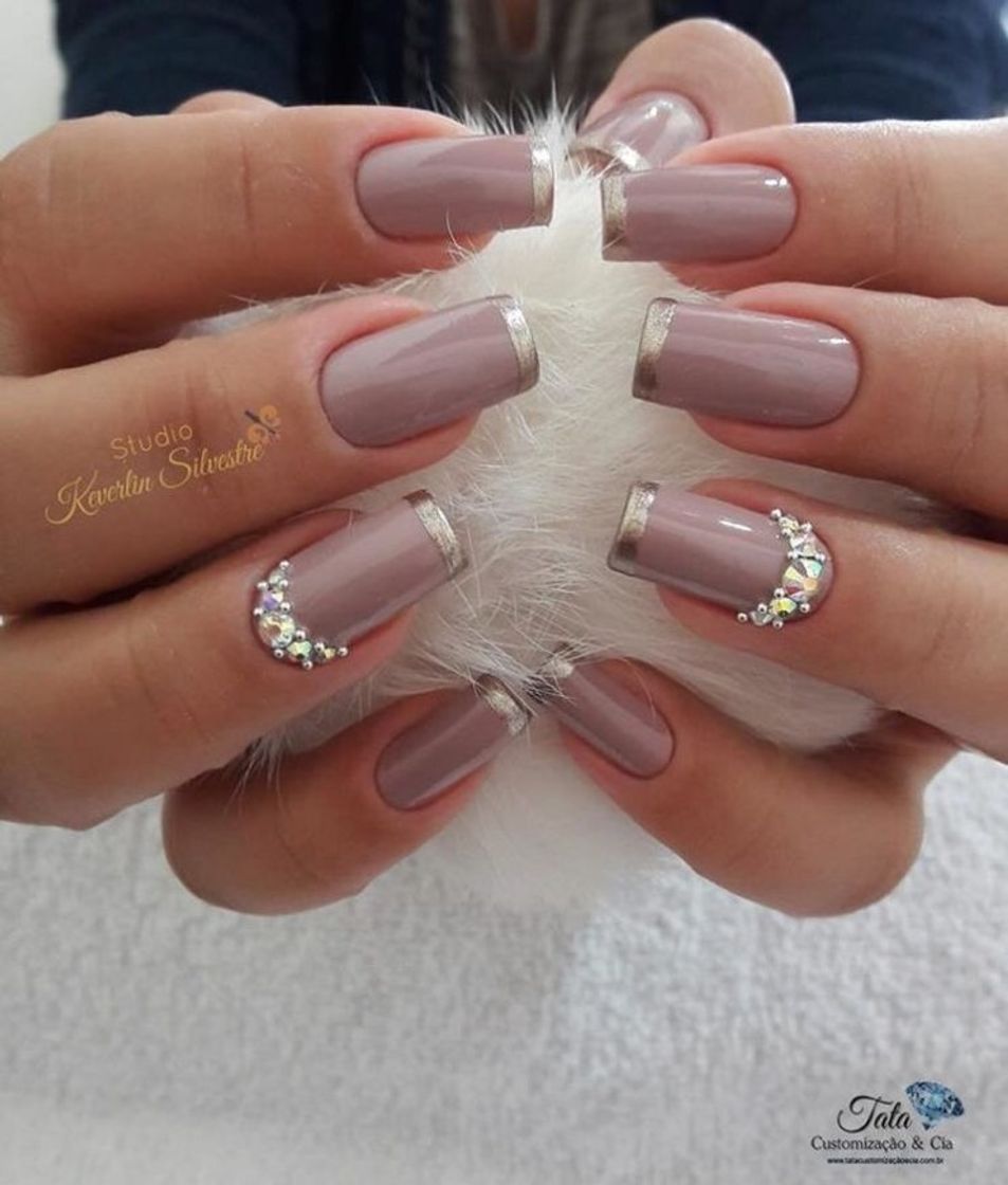 Social Unha francesa decorada 