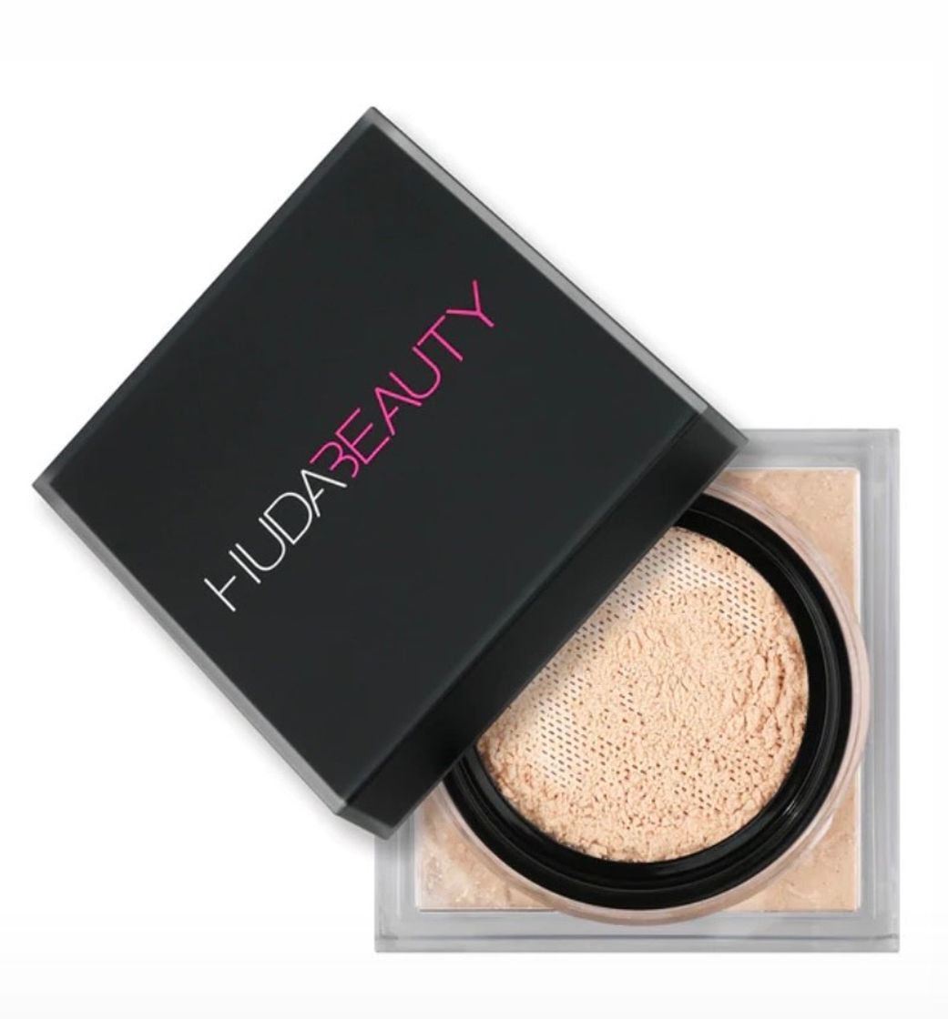 Fashion Easy Bake Loose Powder - Polvos sueltos of HUDA BEAUTY ...