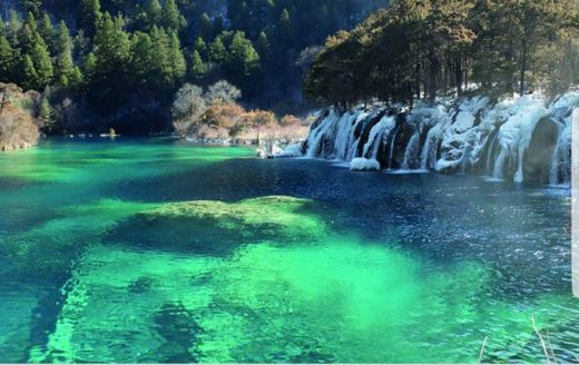 Jiuzhaigou Valley