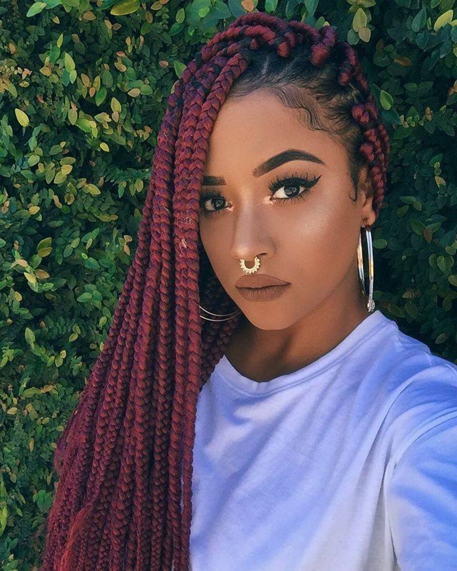 Moda Box braids vermelho