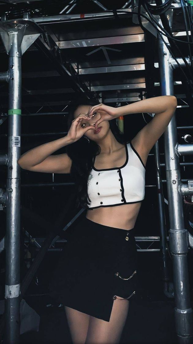 Fashion Jennie kim Outfit 