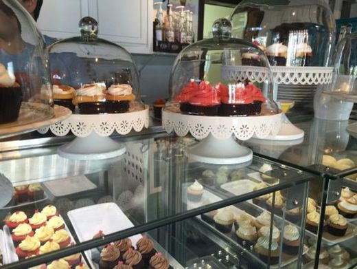 FairyLand Café & Cupcakeria