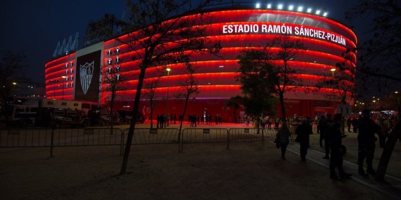 Place Ramon Sanchez-Pizjuan Stadium