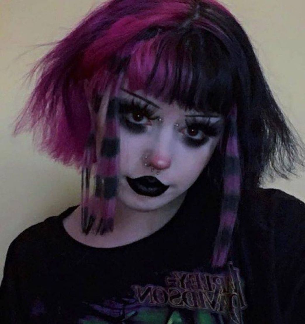 Fashion emo aesthetic make up e